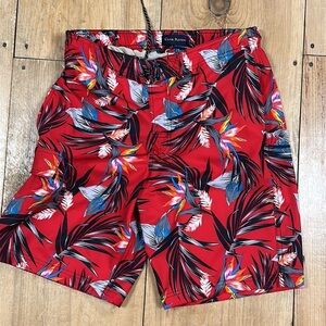 CLUB ROOM  men's red Hawaiian style lined cargo style swim trunks. size M  NWOT